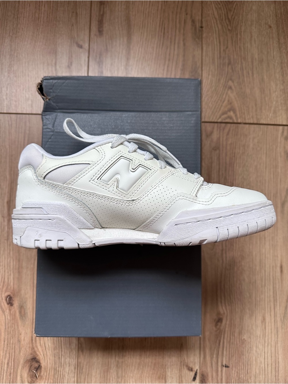 New Balance 550 sneakers